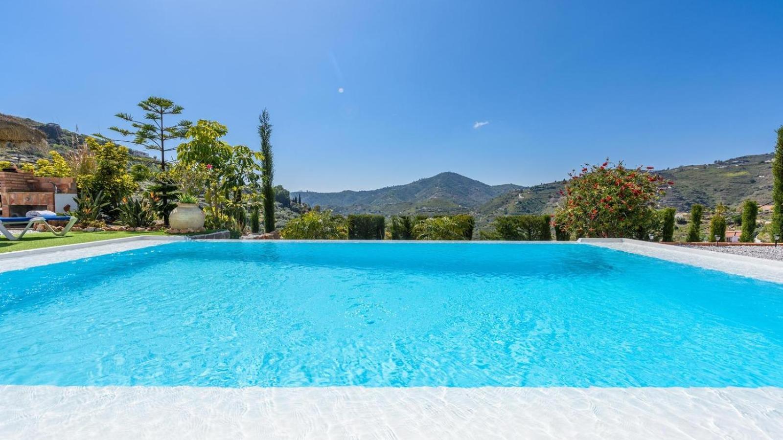 Villa Las Palmeras De Torrox By Ruralidays Buitenkant foto